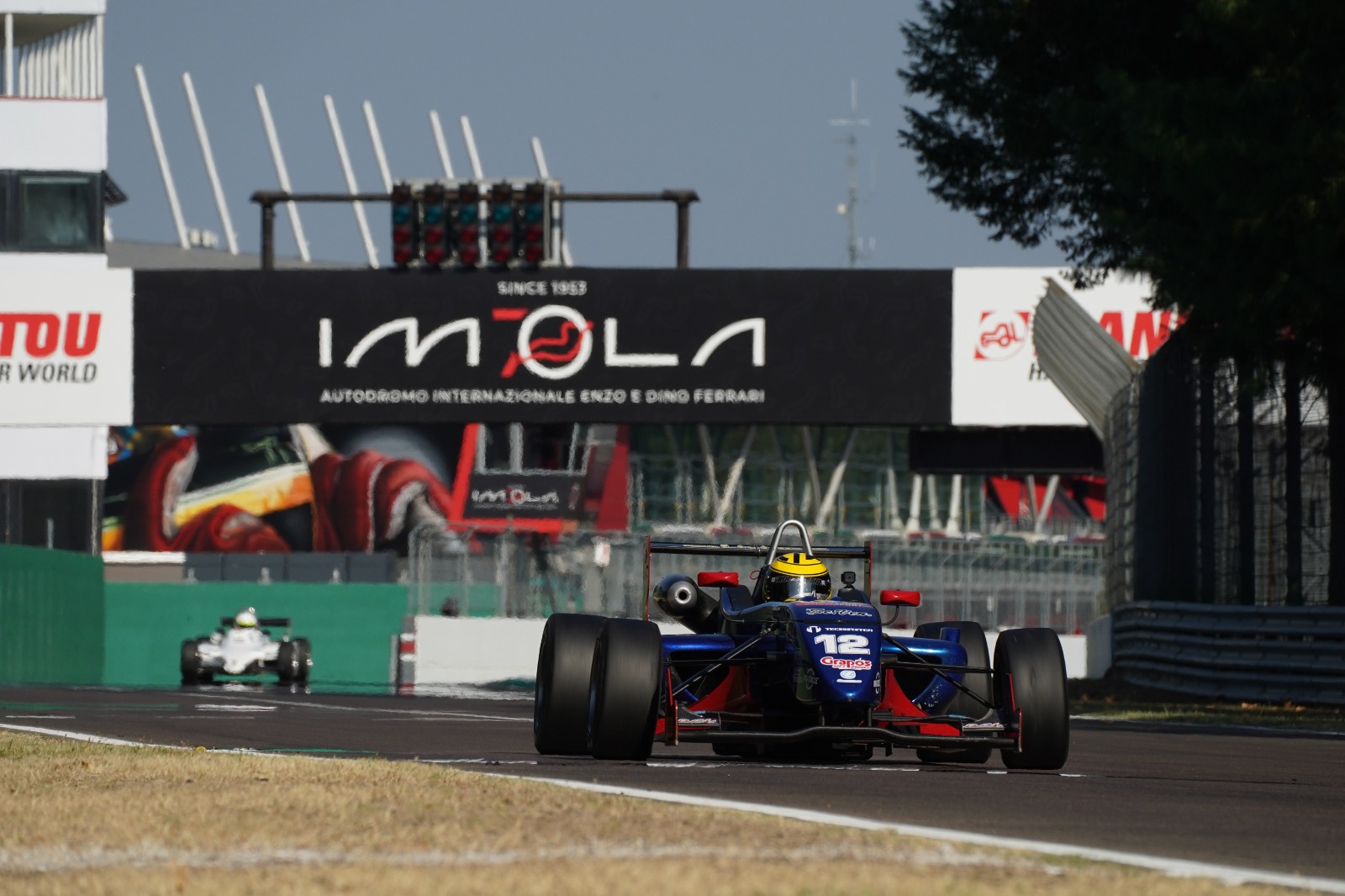 È il weekend del Minardi Day, Cavedoni: “La festa del motorsport, la mia vita”. In pista anche Vaglio