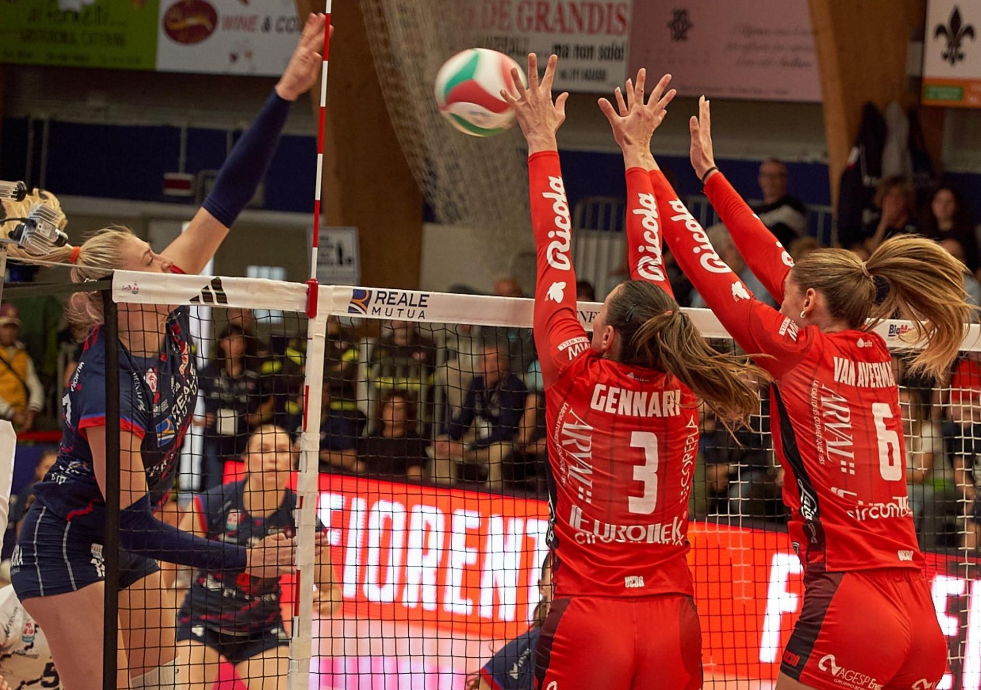 La UYBA lotta ma si arrende 3-0 a Chieri