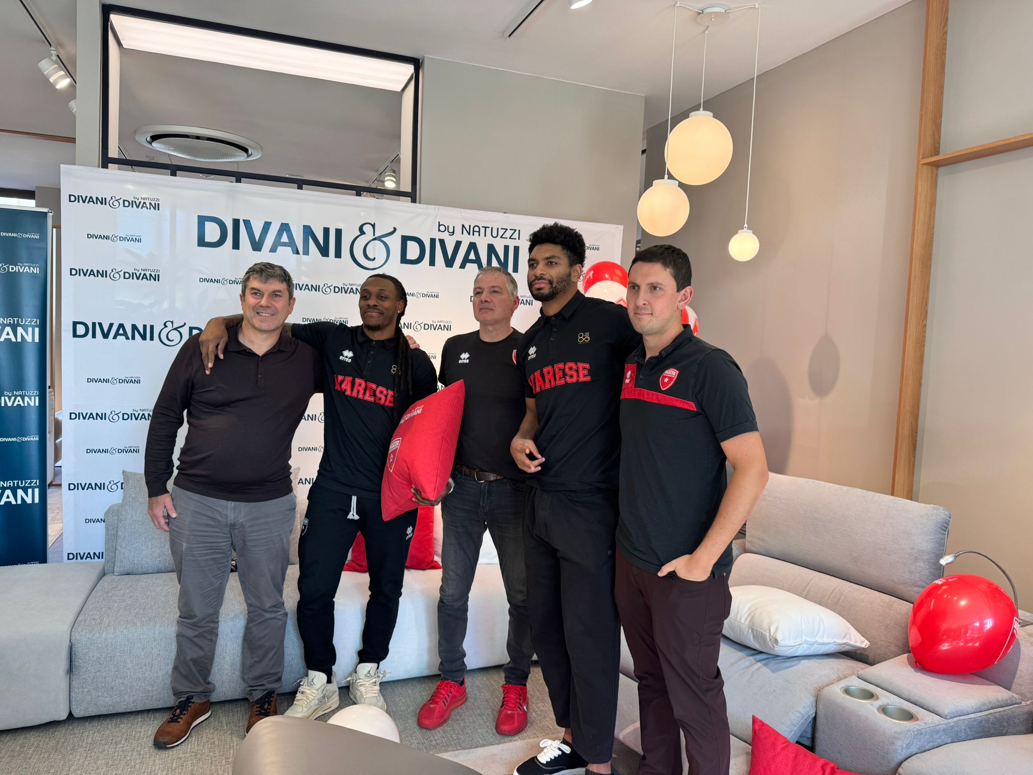 Pallacanestro Varese – Moody: “Devo ancora integrarmi al meglio con le richieste del coach”, Freeman: “Reupero oltre le aspettative”
