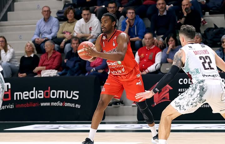 Legnano travolge Omegna, prestazione dominante in attacco e in difesa: 69-94 senza storia