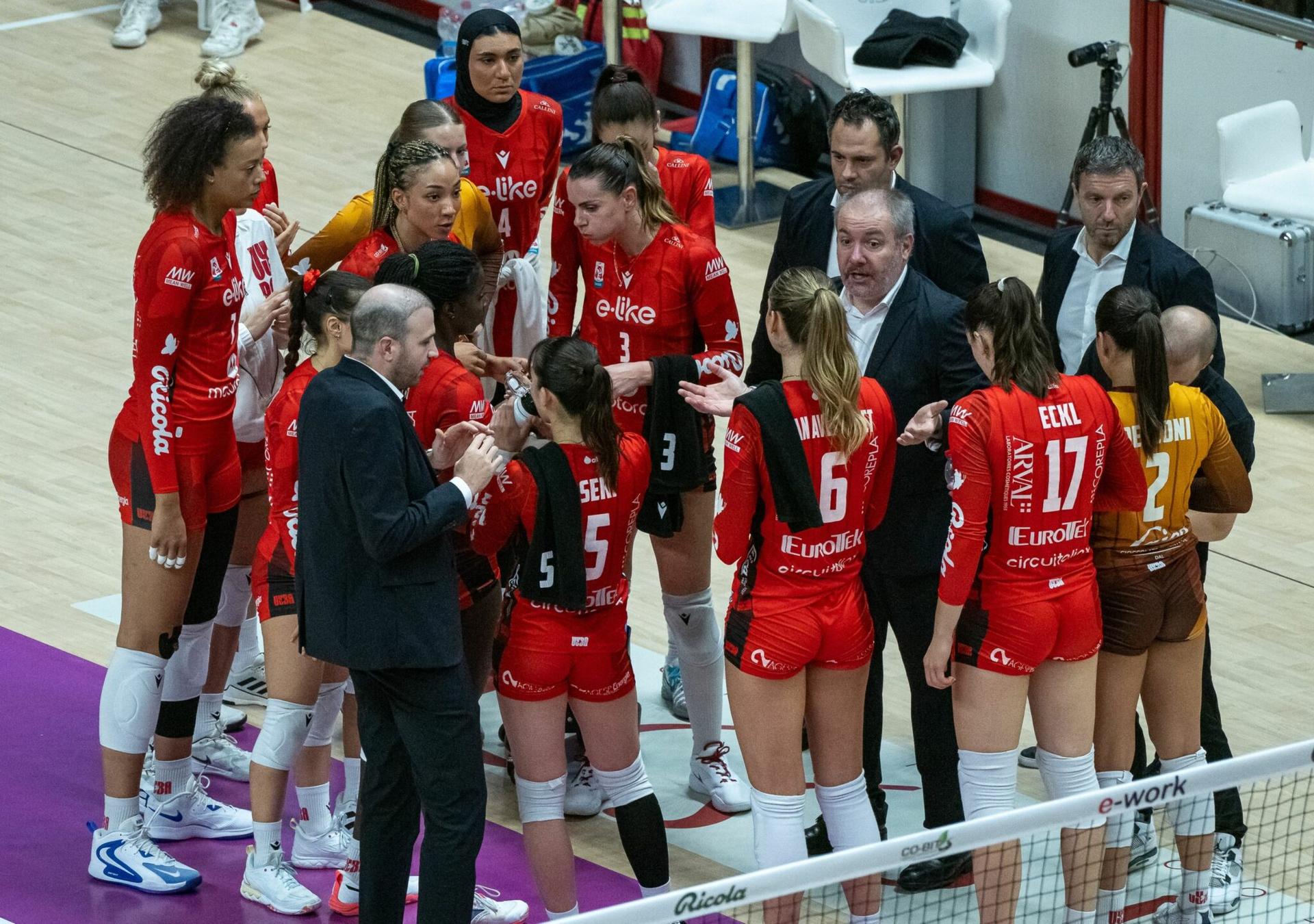 UYBA, infrasettimanale della svolta con Cuneo? Schmit: “Tantissima fiducia nella squadra”