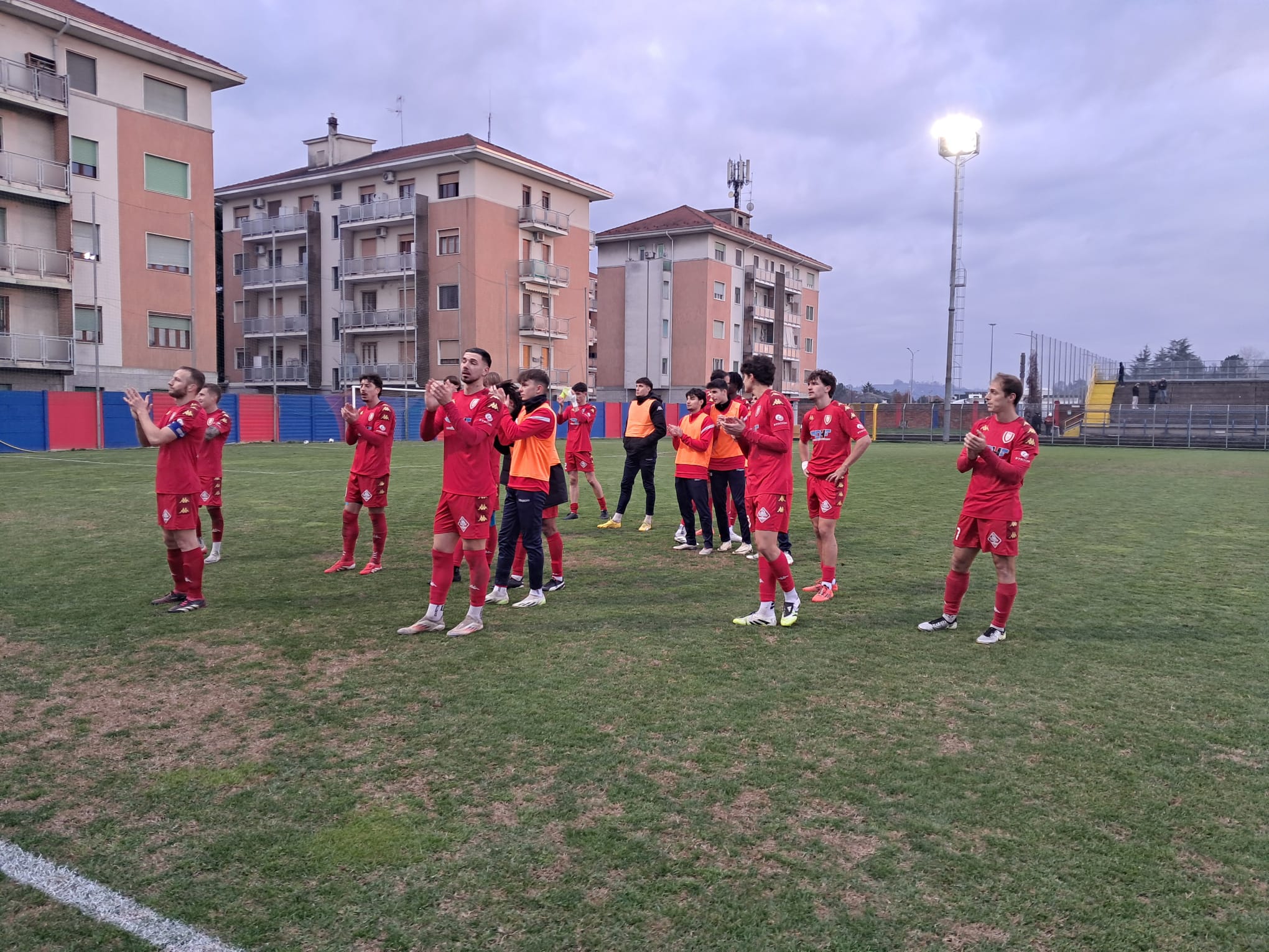 I social post Valenzana Mado-Varese: “Finalmente! Via un po’ di tensione… ma? Che sofferenza tifare Varese…”