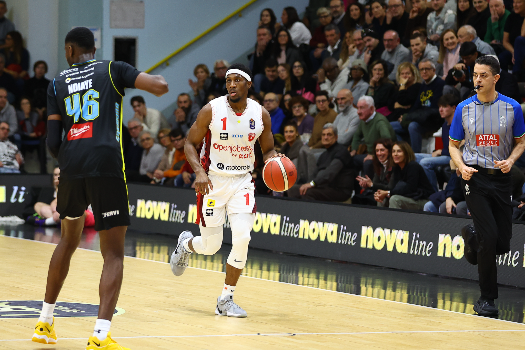 Stewart e Iroegbu trascinano Varese: Cremona ko 79-87