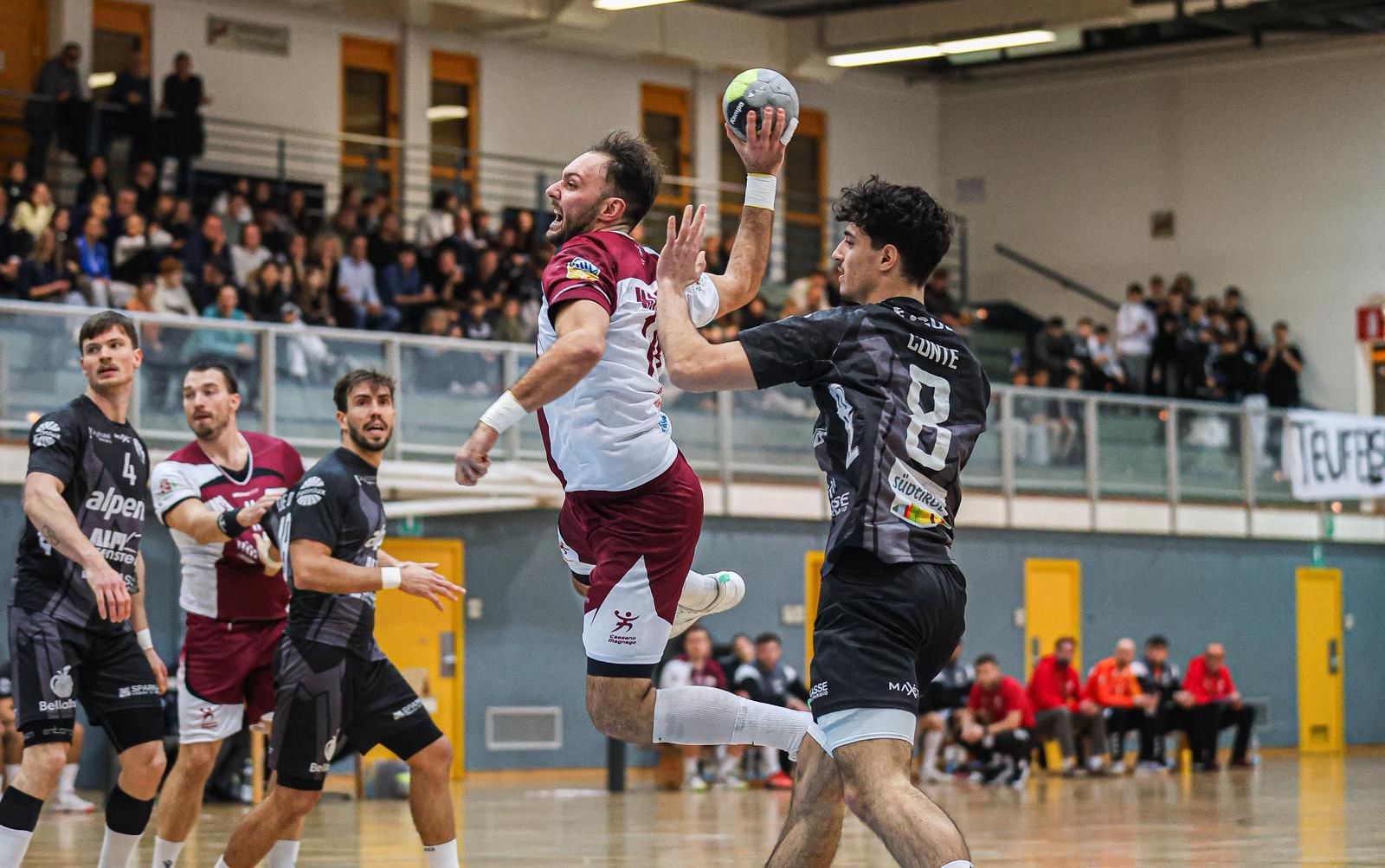 La Pallamano Cassano Magnago è campione d’inverno: Merano annichilita 22-36