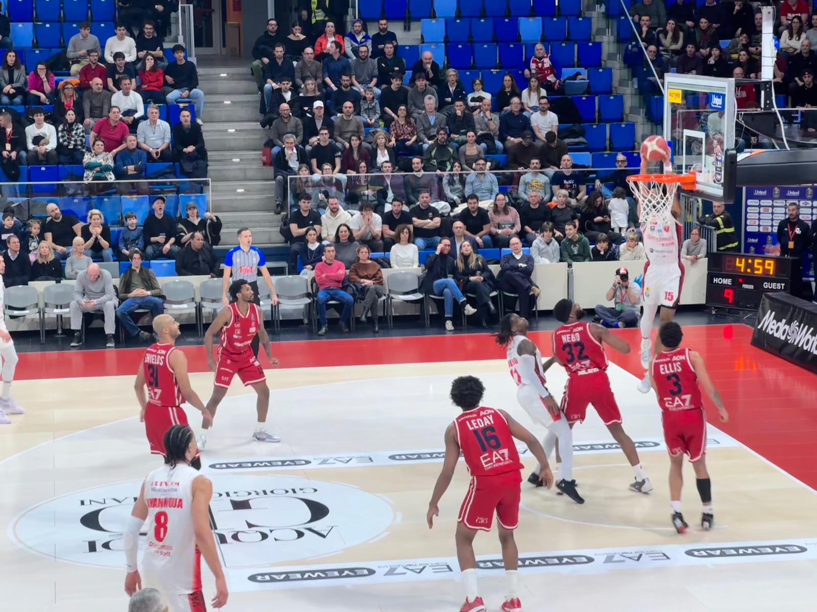 Varese da sogno, Milano stesa nel derby: vittoria 74-84