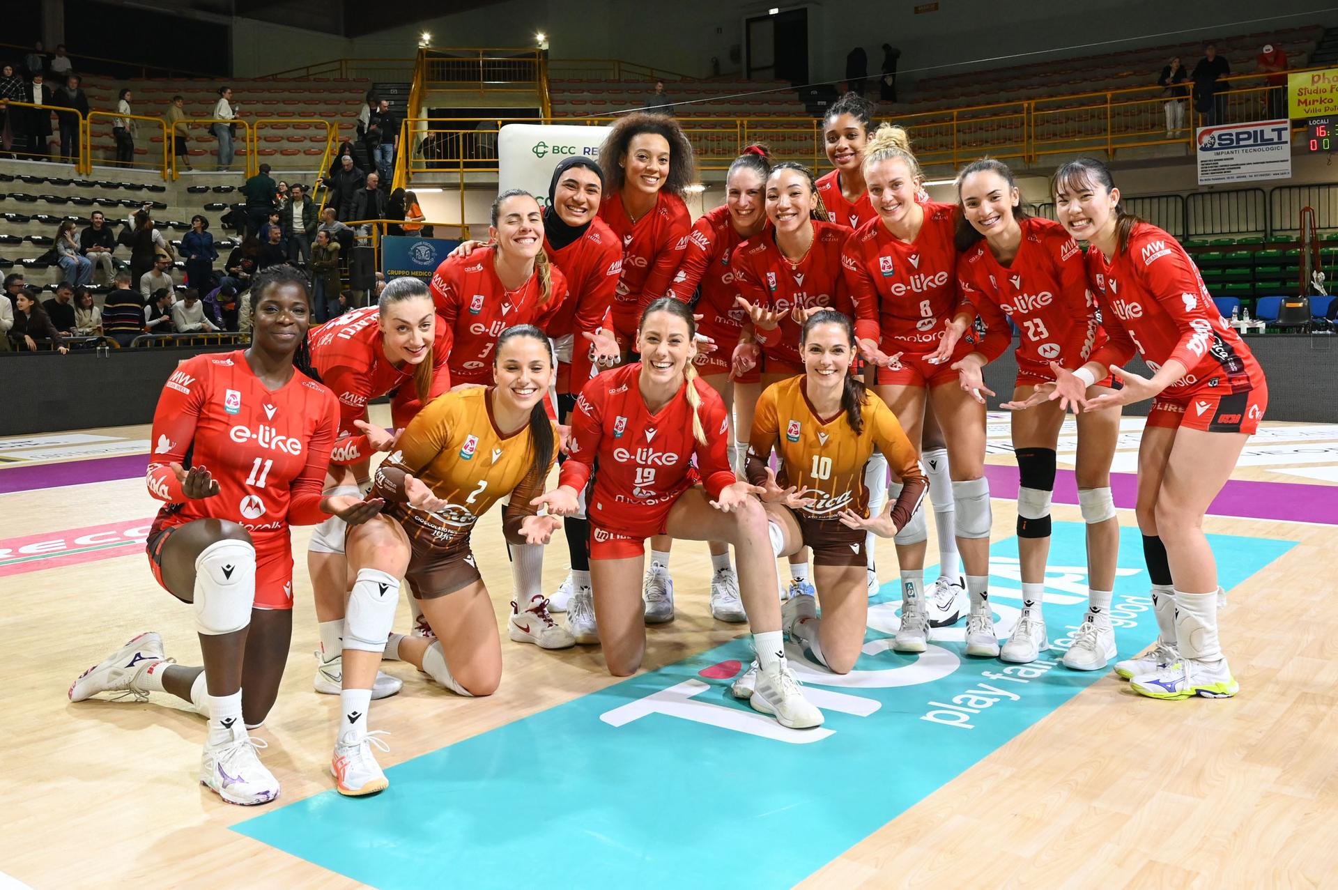 La UYBA ritrova il sorriso: Macerata ko 0-3