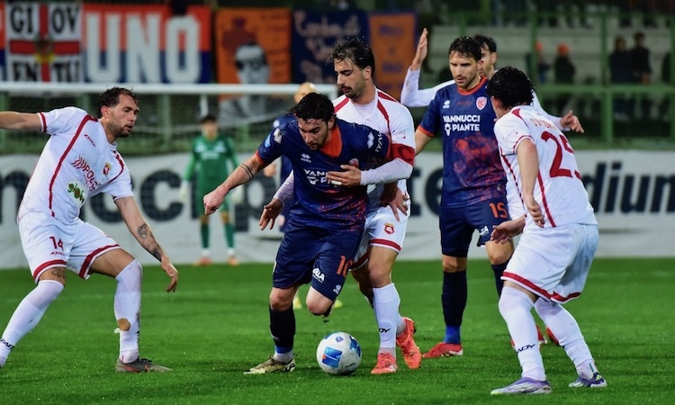 Coppa Italia – La Pistoiese ipoteca il titolo: Ancona ko 2-0 davanti ai 3500 del “Melani”