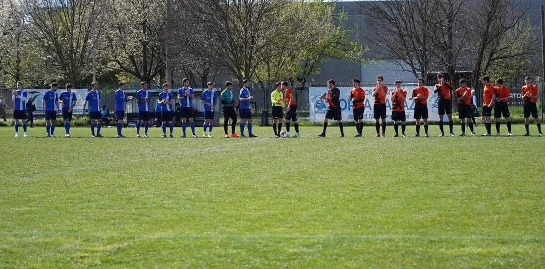 Finestra sul Girone R – La Pro Juventute batte un colpo, L’Amor Sportiva piazza la tripla. Buio gialloblù