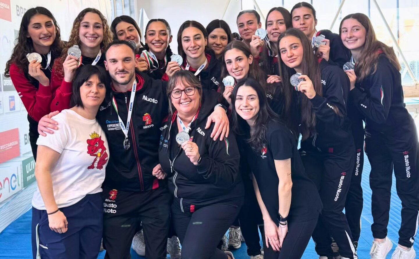 Busto Nuoto Sincro, argento tricolore a Ostia: le Juniores sfiorano l’oro ai Campionati Italiani