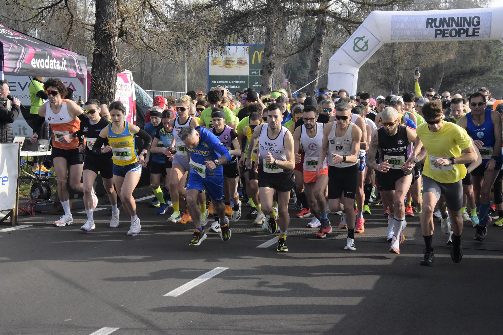 2 Cities 4 Run: Donadello e Vignati trionfano nella 10km tra Busto Arsizio e Legnano