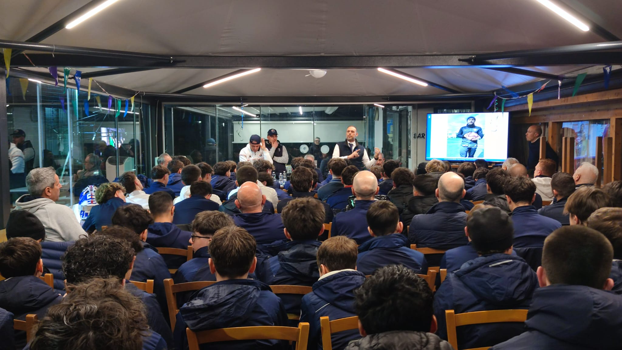 “Gli arbitri sono nostri amici”: grande successo a Morazzone per l’incontro tra club e AIA