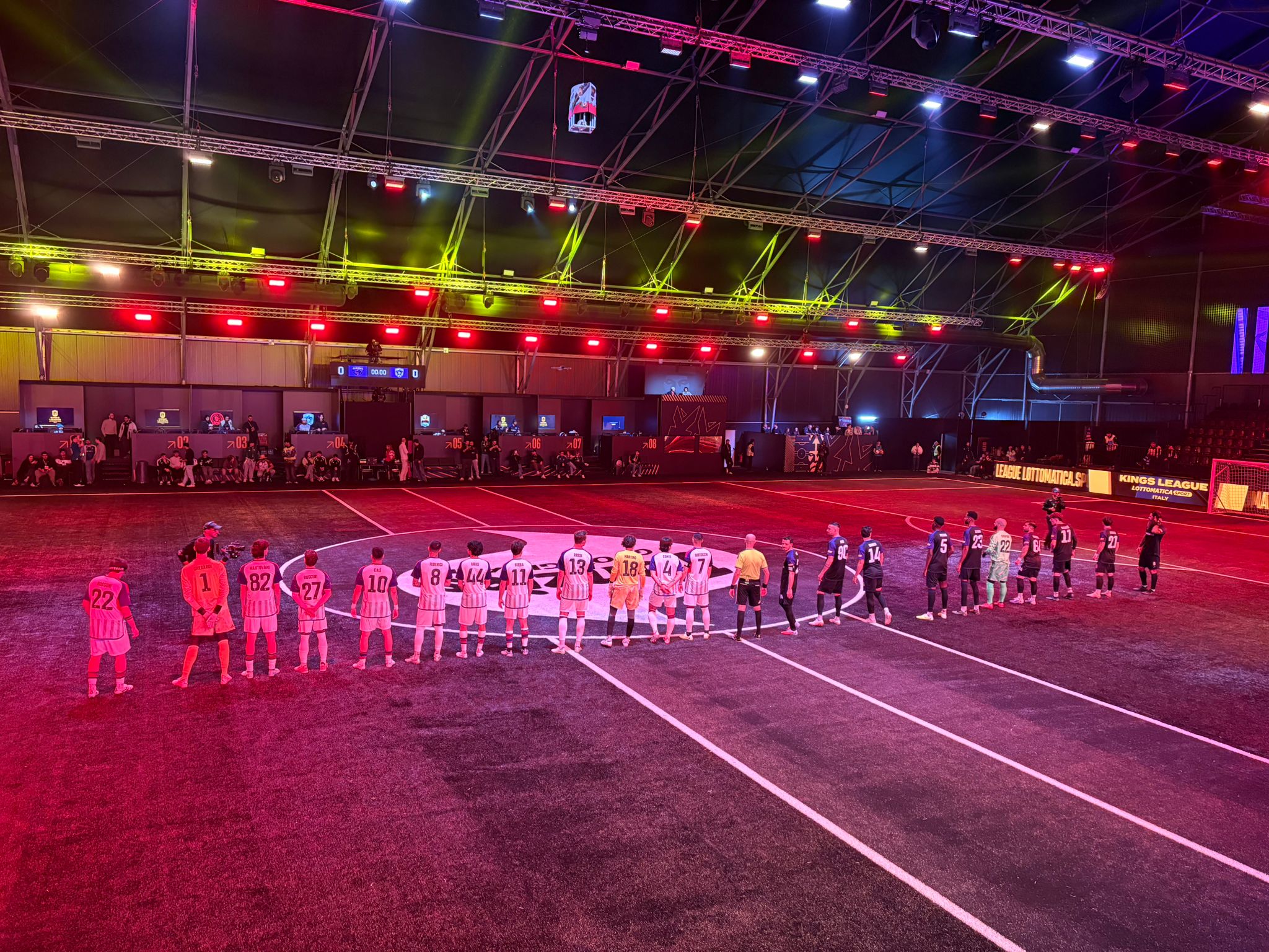 Si riaccendono le luci, è tornata la Kings League! Talenti varesotti on fire – VIDEO