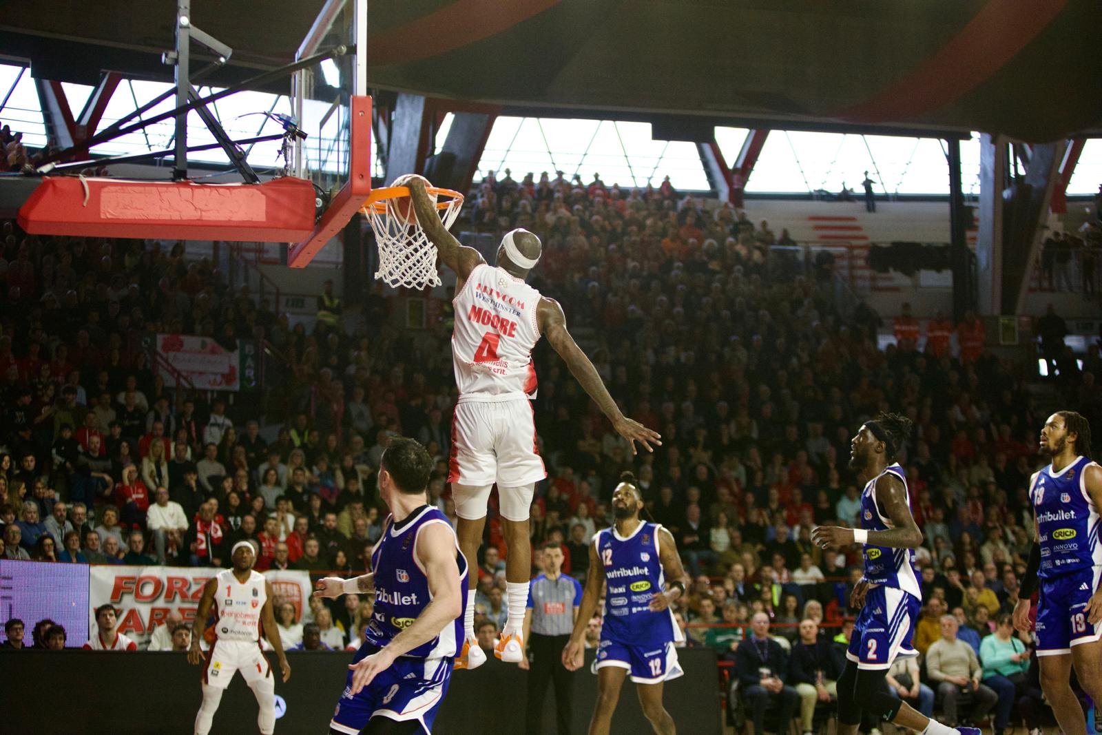 Moore pall.va treviso 3