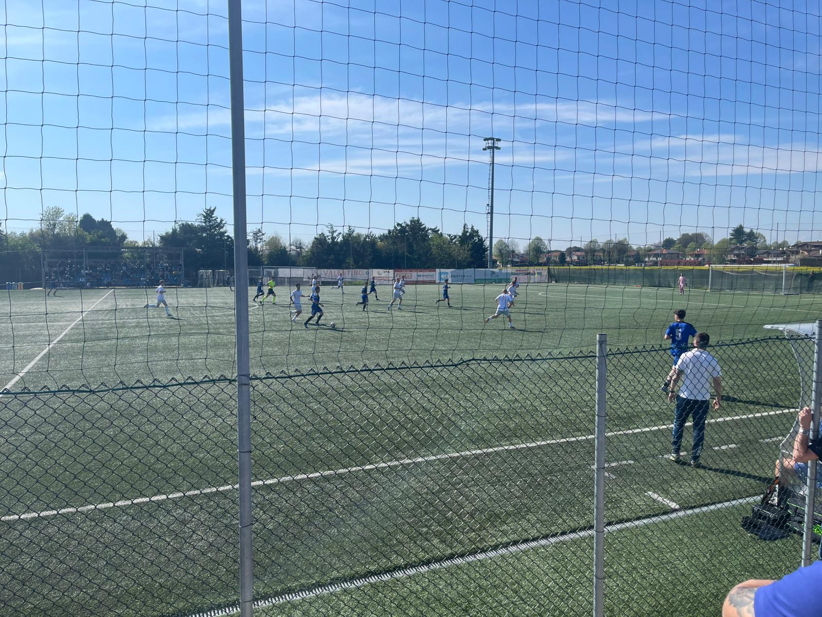 Accademia Inveruno micidiale: netto 6-1 sull’Ispra e vetta a 5 punti: retrocessione diretta per i nerazzurri