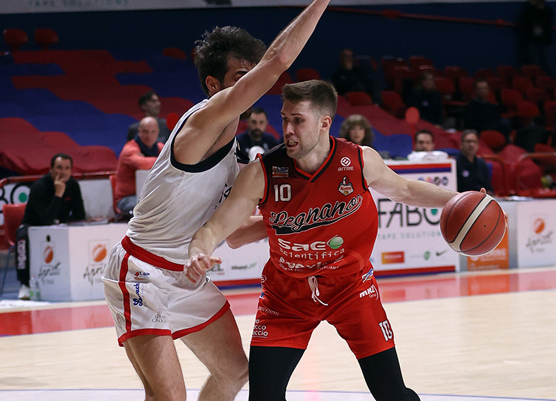 34^ B Nazionale – Meo Sacchetti non lascia spazio a Legnano: Montecatini vince 72-65