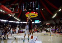 Iroegbu trascina Varese, Sassari punita all’ultimo assalto: 91-90