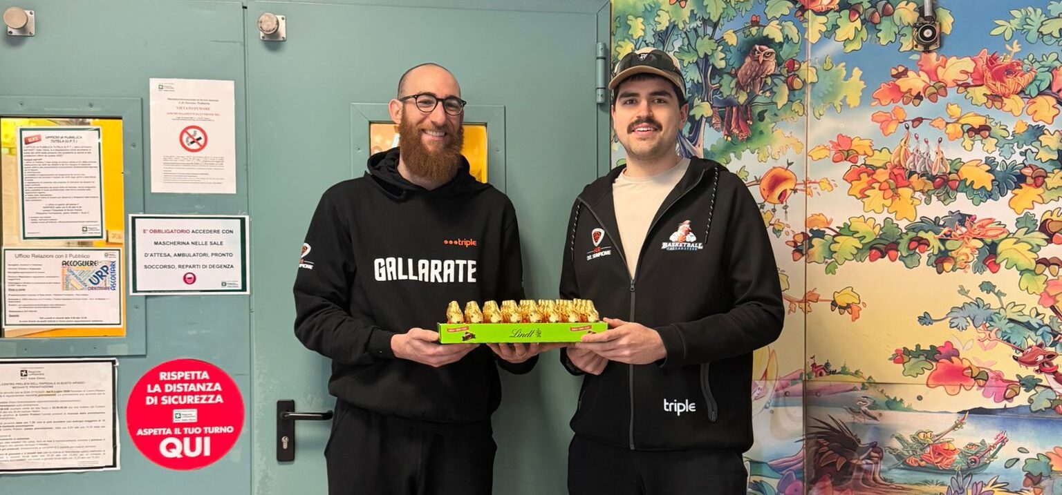 Un dono per Pasqua: il BasketBall Gallarate in visita al reparto Pediatrico dell’Ospedale di Busto Arsizio