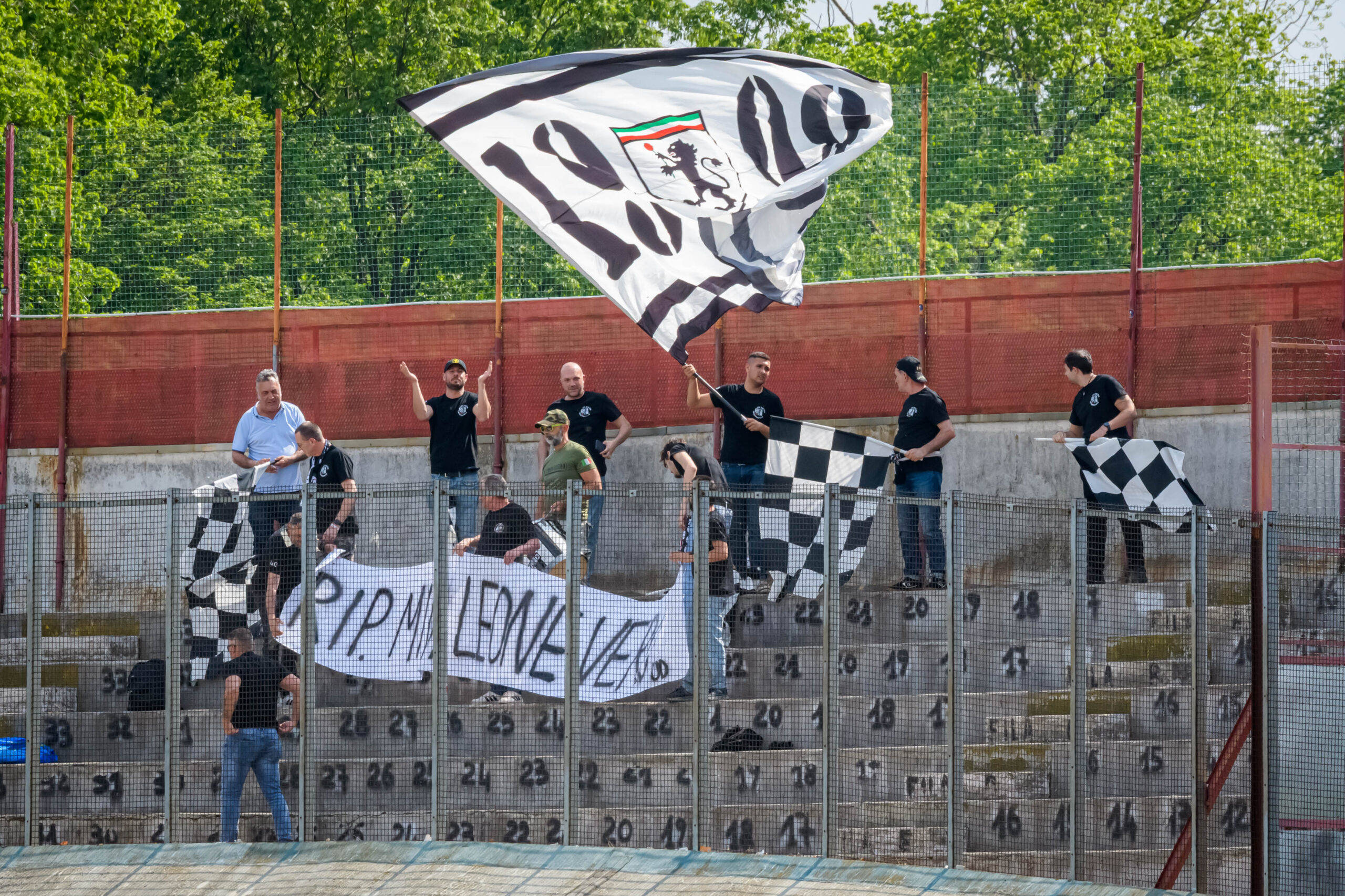 Tifosi Varese (vs Derthona 1-0) (12) Tifosi Derthona