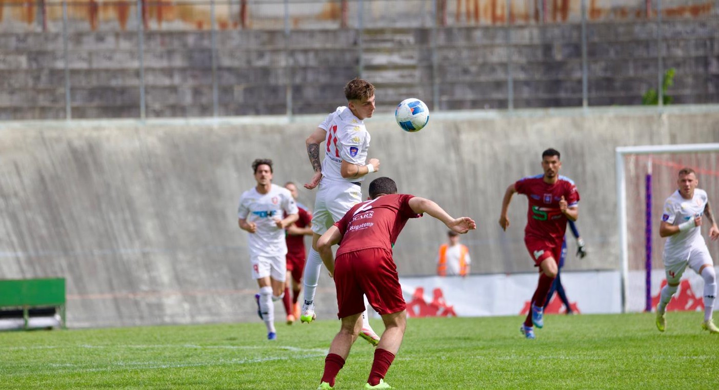 Marangon fa esplodere l’Ossola: zampata da playoff del Varese, Saluzzo ko 1-0. Il Vado vola in Serie C
