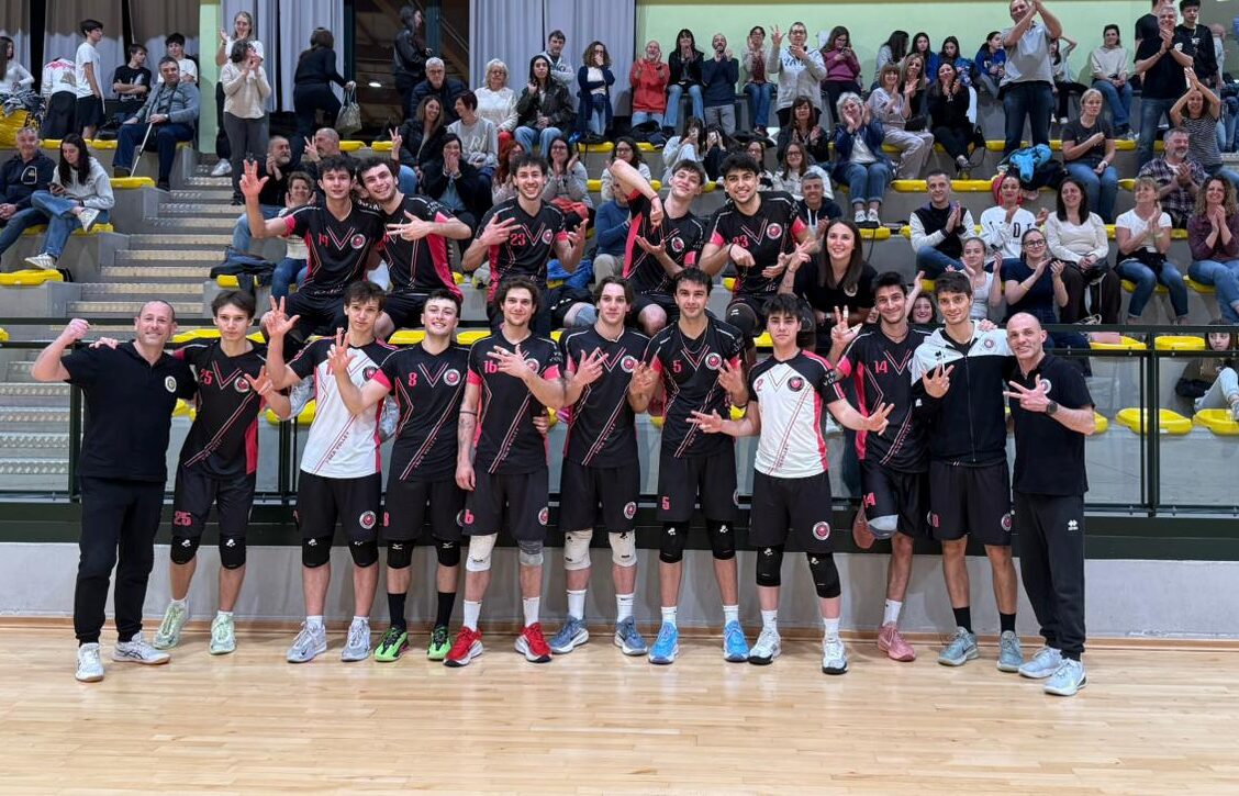Yaka senza sbavature: secco 3-0 contro La Spezia e vetta di nuovo in mano