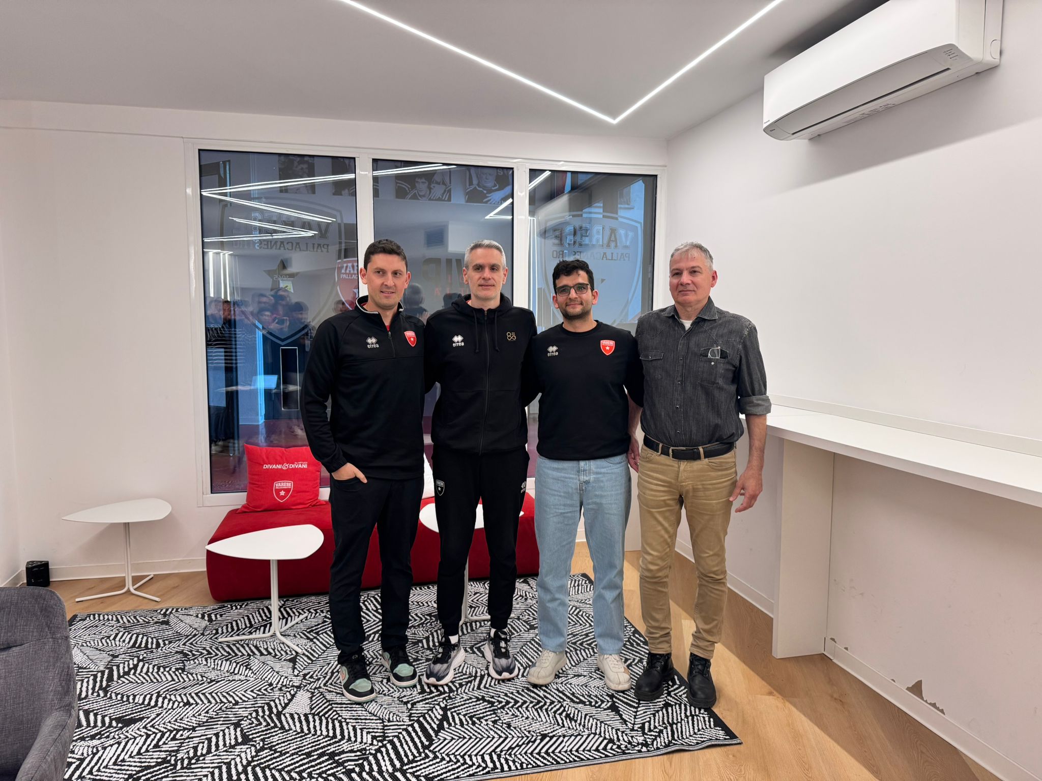 Kastritis, Sogolow e Horowitz: dalla coppa al mercato, tutto sul futuro della Pallacanestro Varese