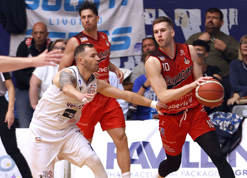Legnano alle porte di gara-3 per riaprire la serie contro Livorno. Coach Piazza: “I ragazzi stanno dando il massimo”