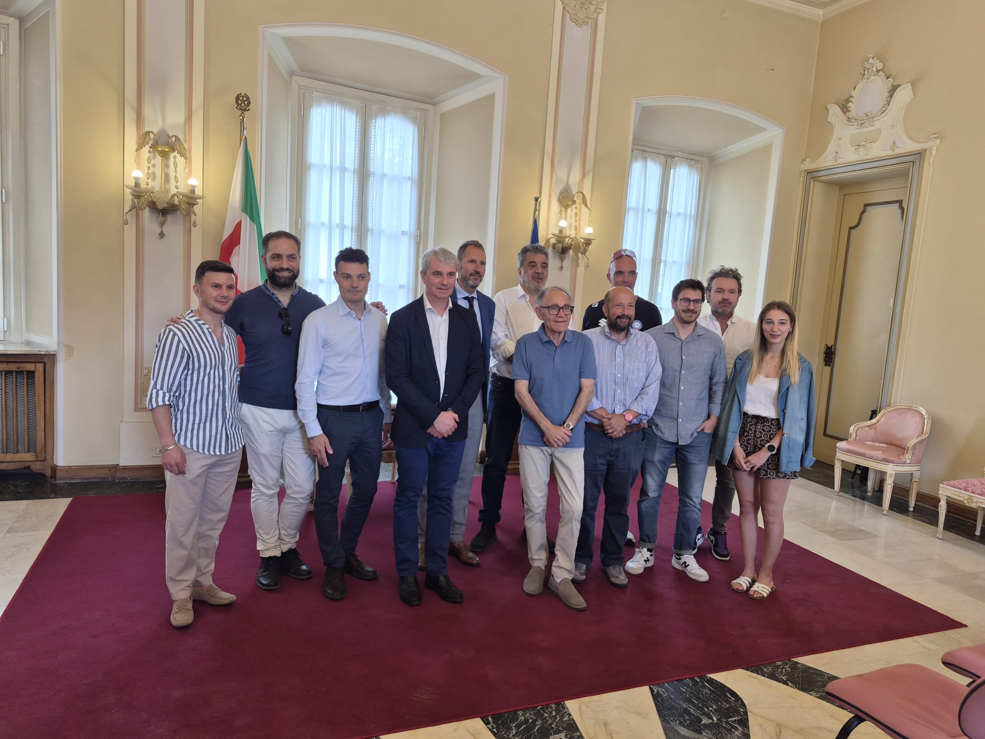 Gli Acinque Summer Days infiammano Varese. Show sul ghiaccio, sport e street food: “La città risponderà alla grande” – VIDEO