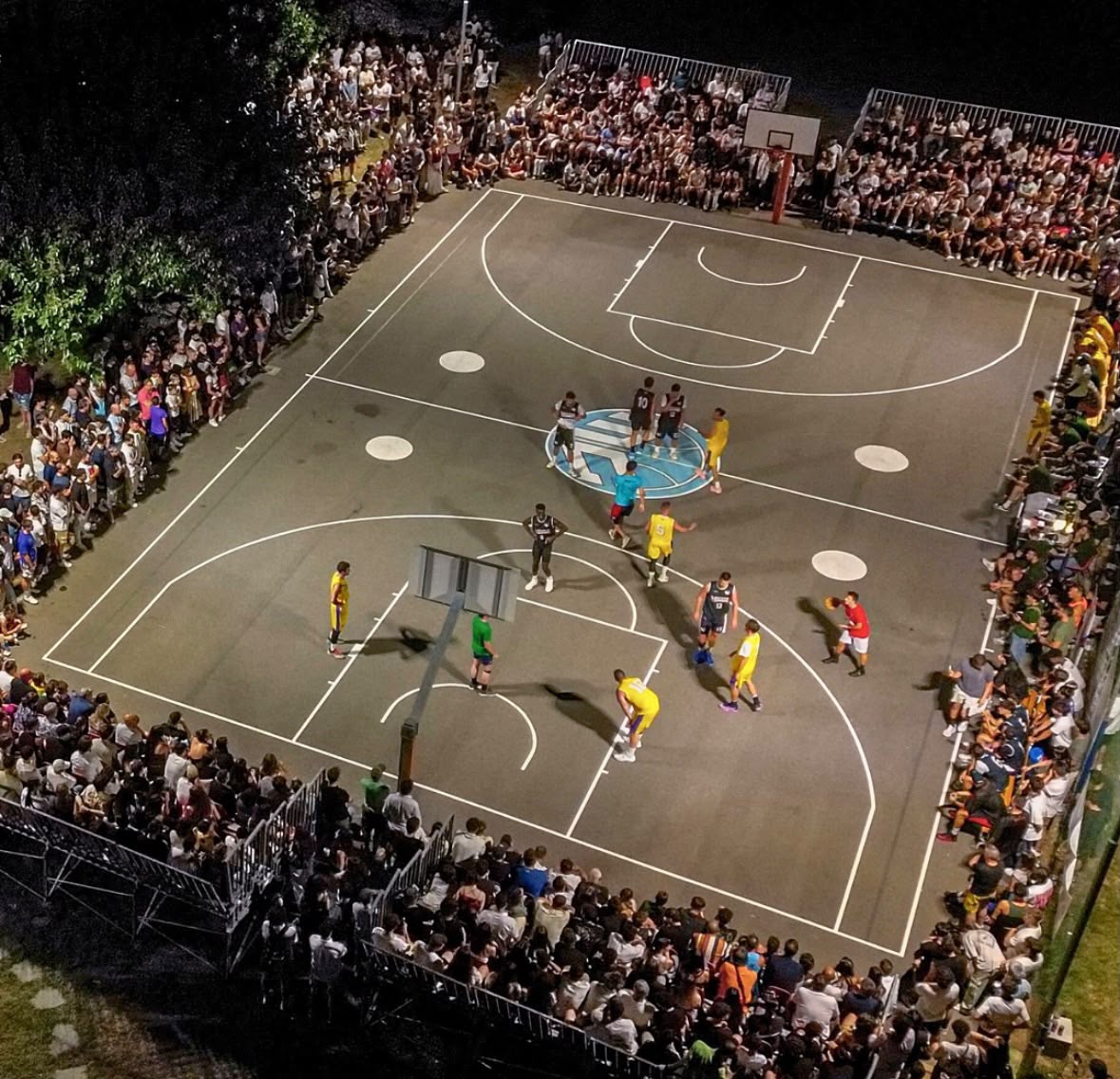 Master Cage, si parte! Phila sfida Memphis, i Lakers campioni contro Seattle. Millwaukee trova Denver