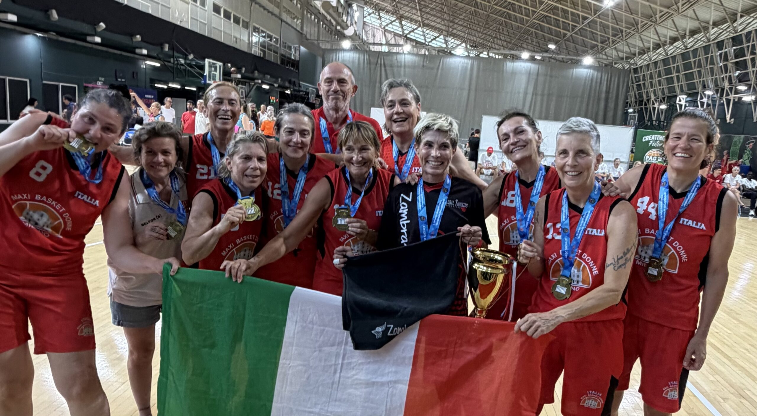 Maxi Basket Donne Milano Italia, l’oro europeo parla anche varesino: trionfo per De Bernardi, Piva e Amendola
