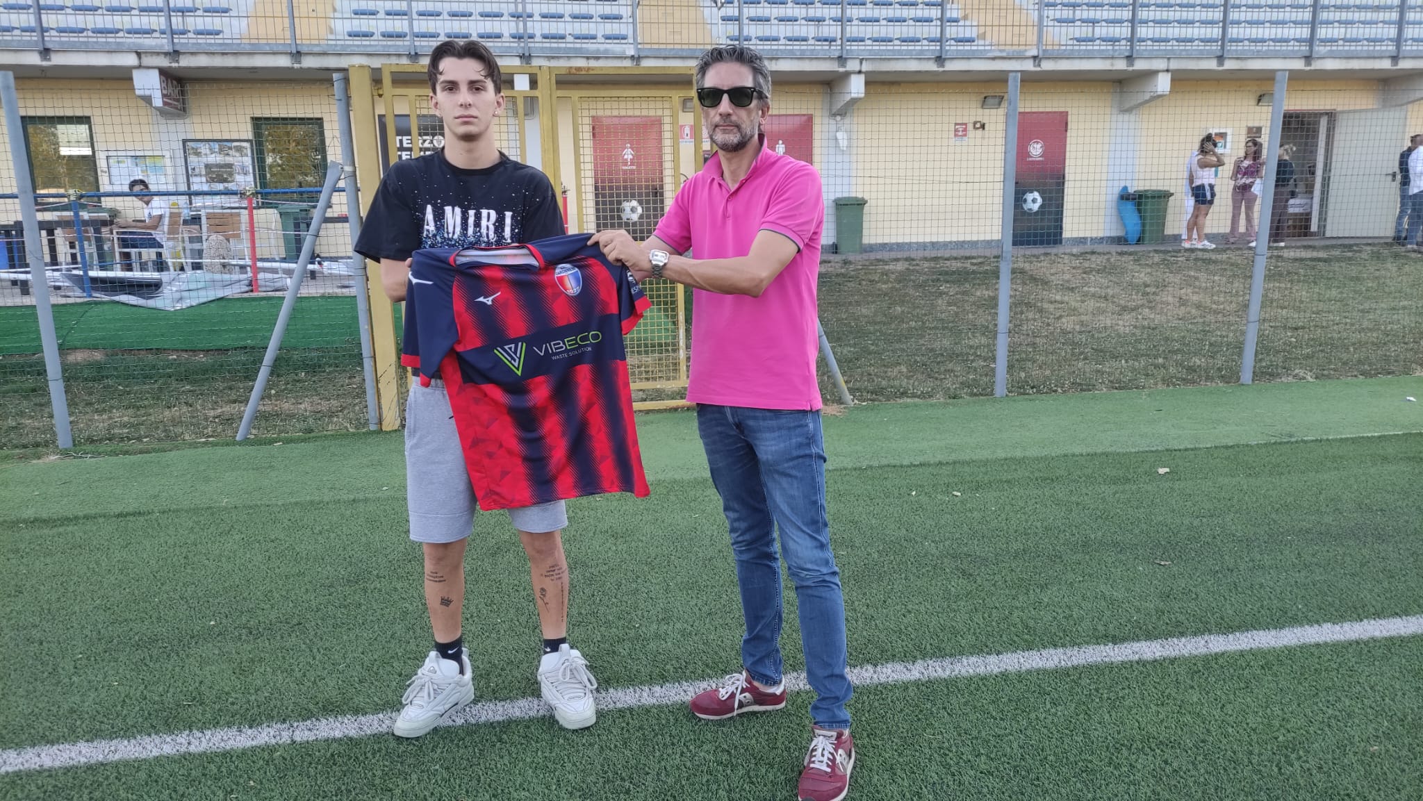 L’ex Varese Pliscovaz riparte dalla Caronnese: il classe 2006 è un nuovo attaccante rossoblù