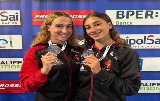 Campionati Italiani Juniores: due argenti e terzo posto nella classifica di società per la Busto Nuoto Sincro
