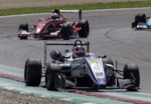 Umberto Vaglio ritrova la sua Dallara e il sorriso a Monza: “Con questa macchina dall’inizio la storia sarebbe diversa”