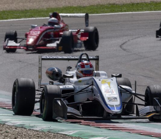 Umberto Vaglio ritrova la sua Dallara e il sorriso a Monza: “Con questa macchina dall’inizio la storia sarebbe diversa”