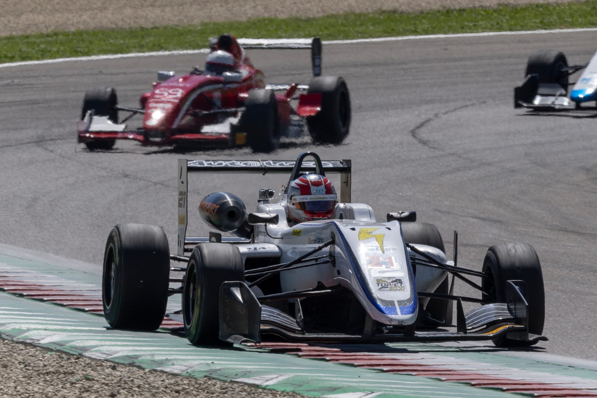 Umberto Vaglio ritrova la sua Dallara e il sorriso a Monza: “Con questa macchina dall’inizio la storia sarebbe diversa”