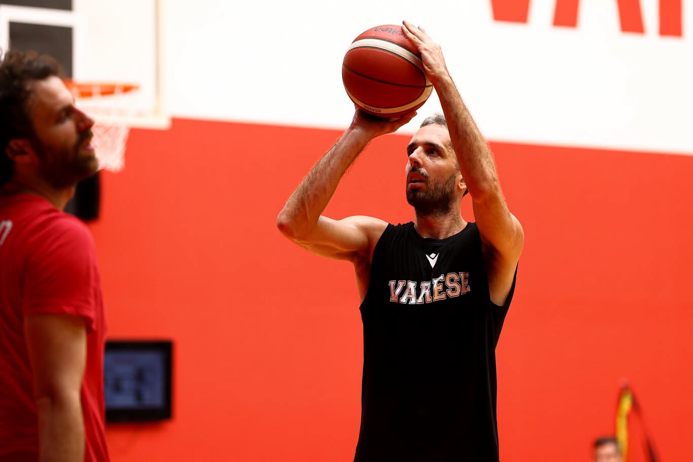 Pallacanestro Varese, al via la seconda settimana di allenamenti. Della Valle parzialmente in gruppo