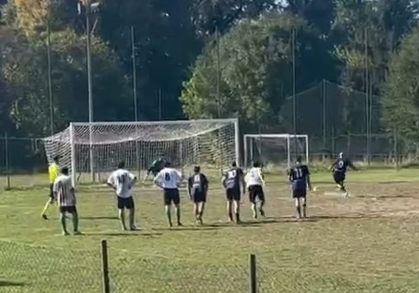 3^ – Virtus Bisuschio sola in vetta. Fides travolgente, cadono Sumiraghese e Casport. Api a Gallarate: sfida rinviata