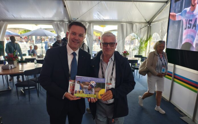 David Lappartient, presidente UCI, e Mario Minervino, presidente Cycling Sport Promotion a Montreal