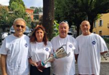 Pedali, passione e solidarietà: a Gavirate il cicloraduno fa tappa all’Alzheimer Fest