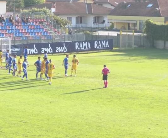 Varesina promossa a pieni voti: Banfi-bis e Maspero dagli undici metri piegano 3-2 il Cittadella Modena di Defrel