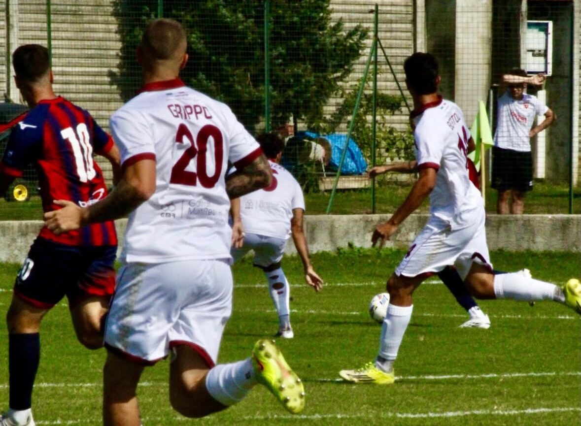 3^ – Caronnese e Besnatese a confronto, Saronno in cerca della svolta. Esame Barona Sporting per la Vergiatese