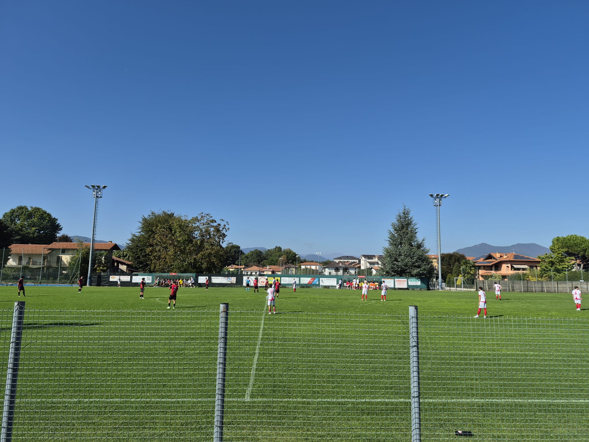 3^ – La Cedratese vince e conquista la vetta! Il Cantello cade in casa con l’Accademia Verbano. Remuntada Laveno al Peppino Prisco