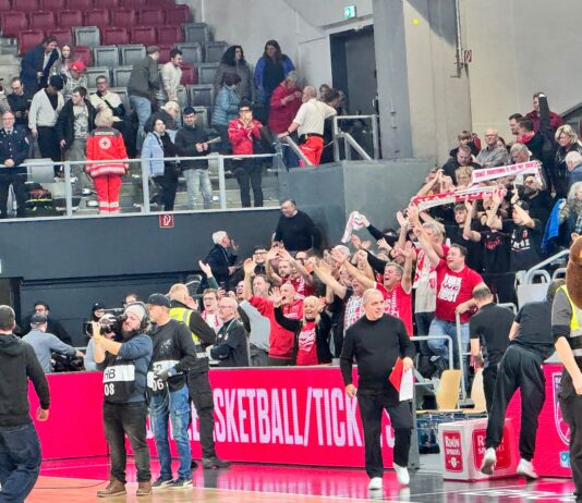 I social post Bamberg-Varese: “Super prestazione, ottima differenza canestri. Ora testa a Verona”