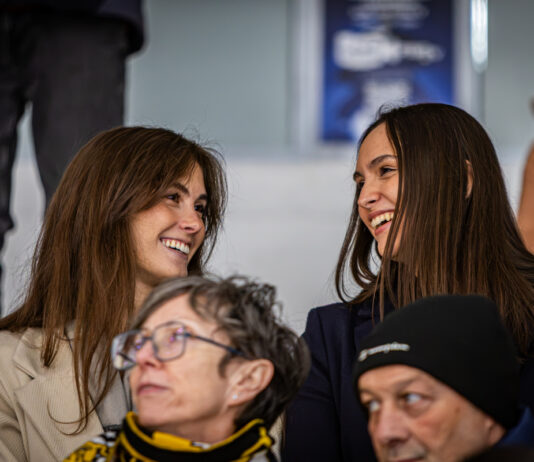 Facce da… Acinque Ice Arena: il cuore giallonero di Via Albani batte per i Mastini, Alleghe ko 5-2