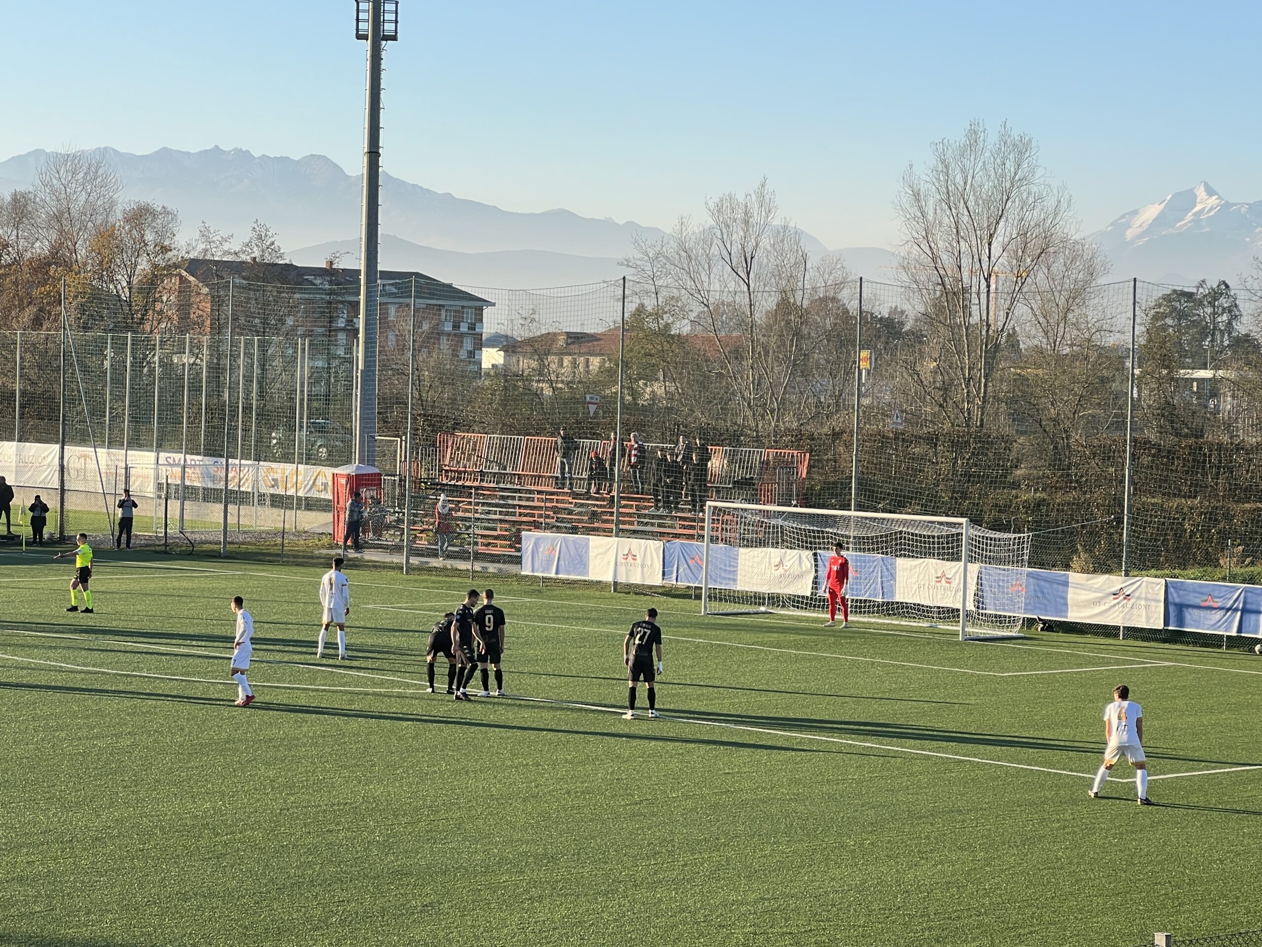Brutto passo falso per il Varese che cade a Chisola: 2-0