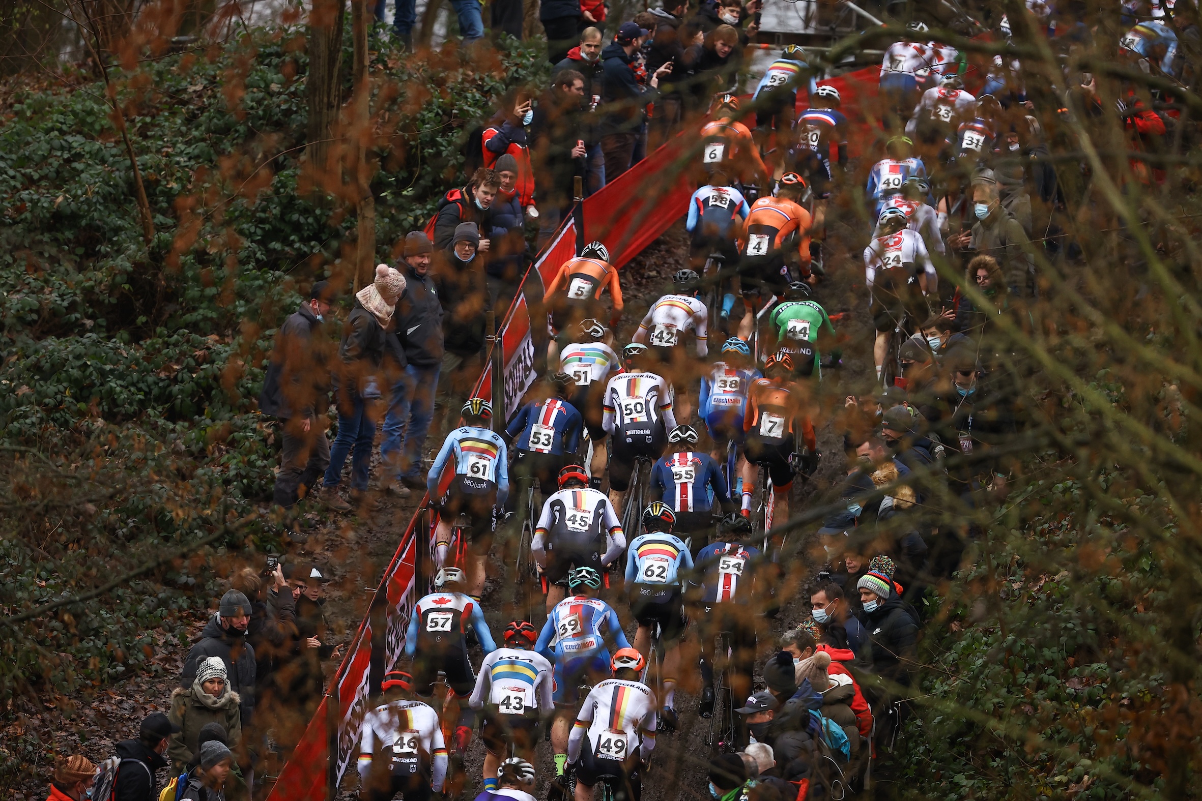 Varese si prepara al Mondiale di Ciclocross: Cottini e Della Valle ad Amburgo per il passaggio di consegne