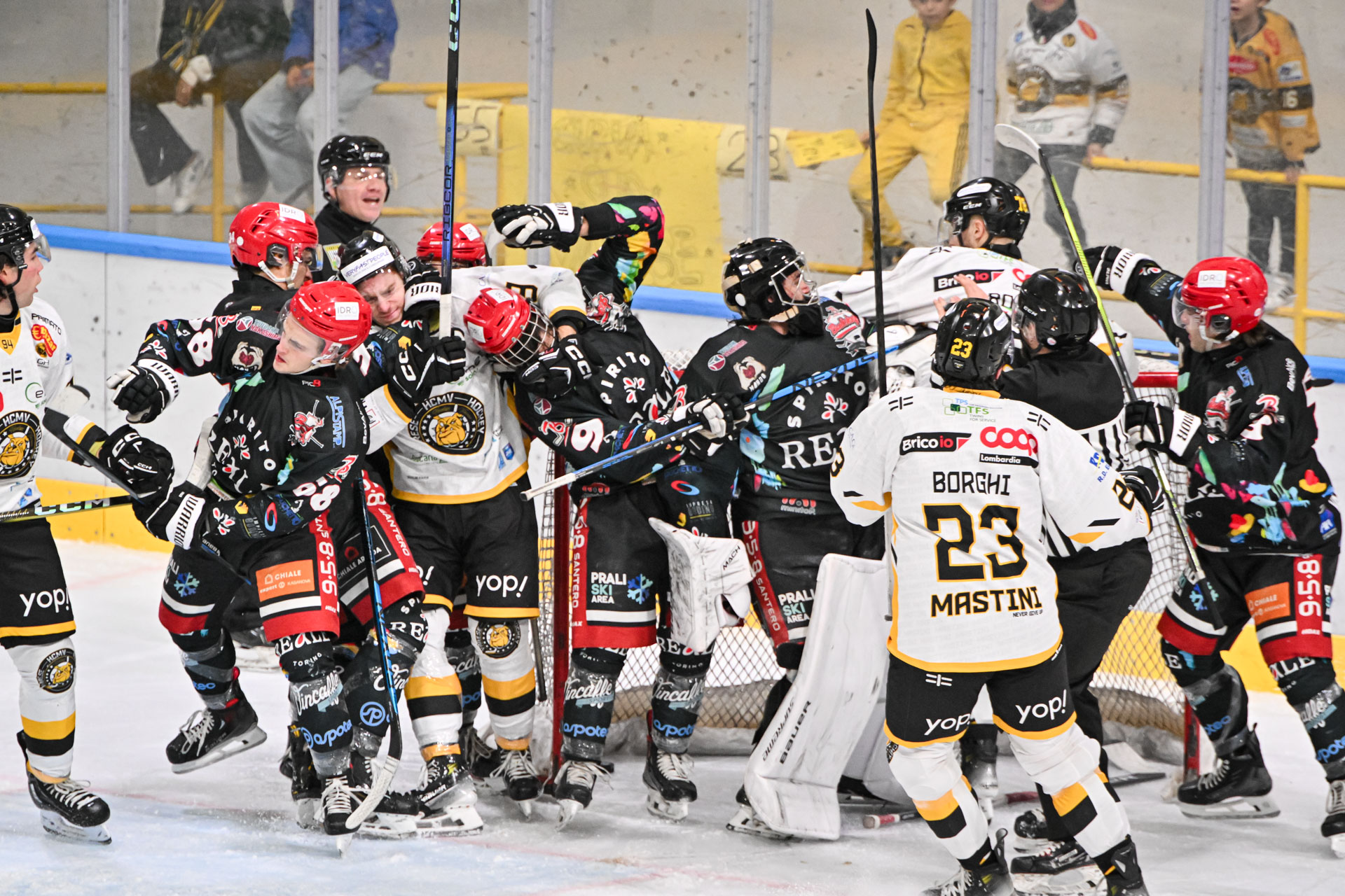 I Mastini abbaiano la nona sinfonia! Bulldogs domati 5-1, e ora sotto con il trittico infernale